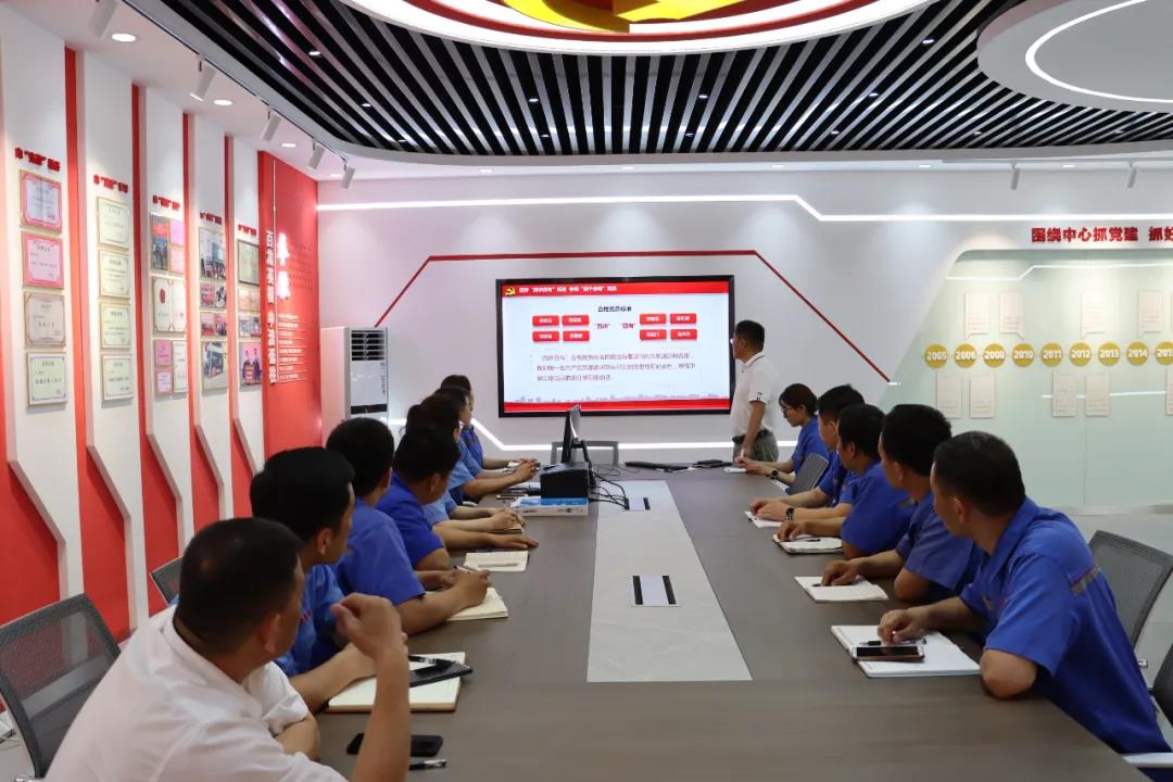 百年征程波澜壮阔，百年初心历久弥坚